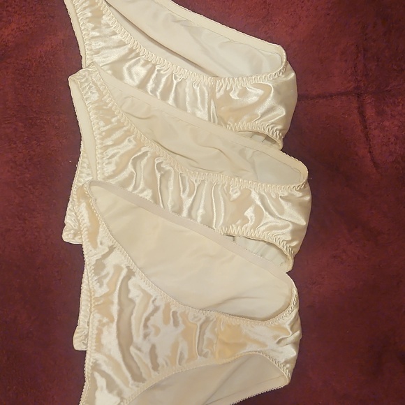 Silky Cream Bikini Panties - Picture 6 of 6